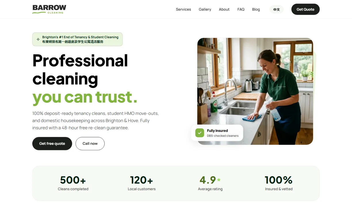 O site da Barrow Cleaning: uma faxineira sorridente em uma cozinha, com um botão claro para pedir um orçamento.