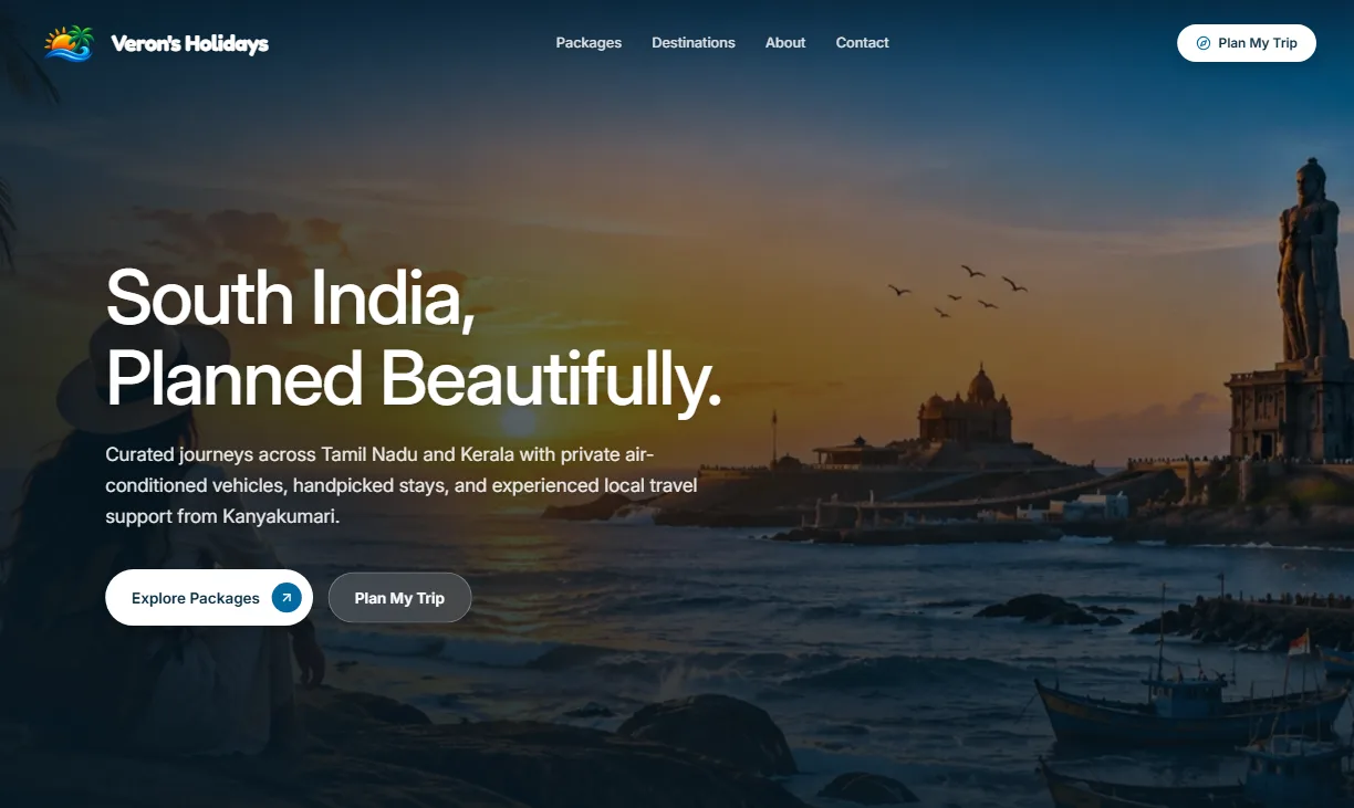 O site das Férias de Veron: um pôr do sol sobre a costa de Kanyakumari sob as palavras Sul da Índia, Planejado Lindamente.